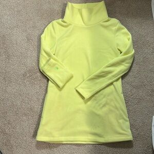 Gorgeous Dudley Stephen’s Cobble hill fleece in pale yellow size XS